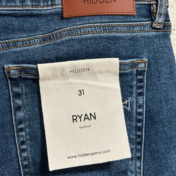 slide slit mid ride boot cut jeans size 31 Hidden jeans NWT Ryan style. - Picture 13 of 13